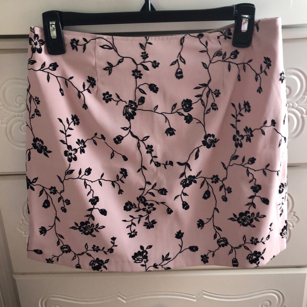 Pink size 9 skirt, worn once